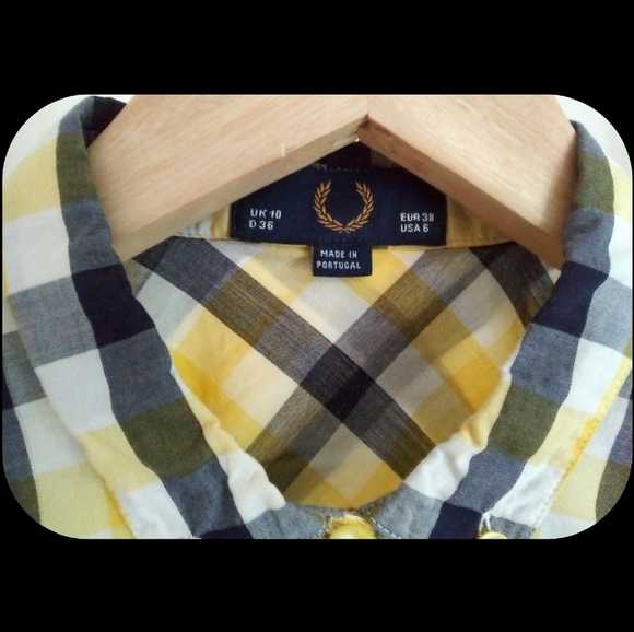 Fred Perry - Picture 2 of 4